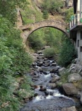 Tavascan - romanic bridge